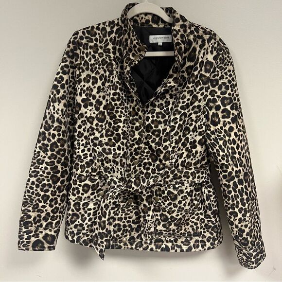Jones New York Jackets & Blazers - Jones New York quilted lightweight animal print jacket L